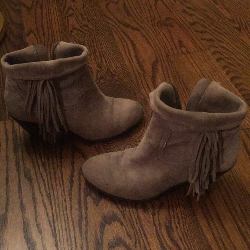 Sam Edelman Gray Suede Fringe Booties